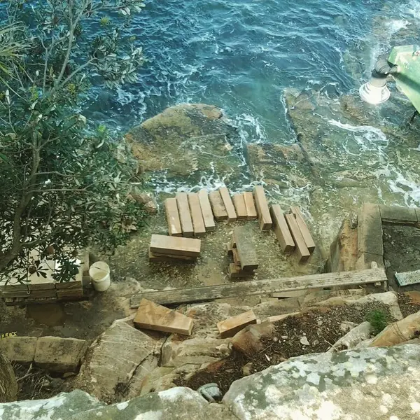 Precision-fitted massive stone blocks in ancient wall