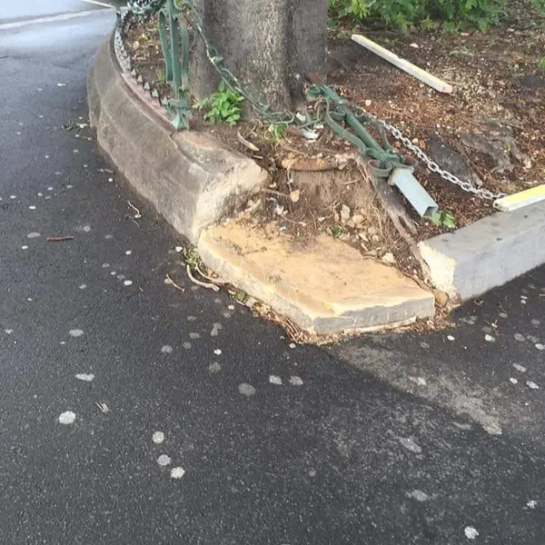 Sandstone kerb stone replacement in heritage precinct